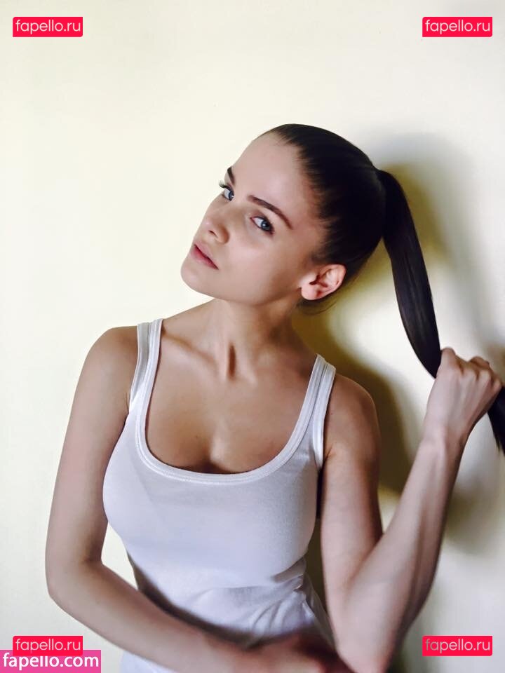 Lisa Tomaschewsky Nude Onlyfans Photo 21
