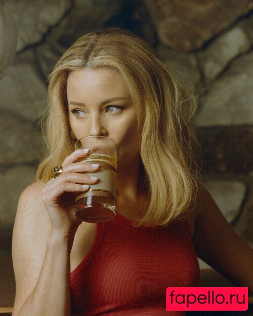 Elizabeth Banks Nude Onlyfans Photo 20