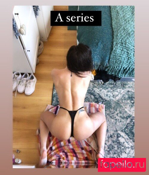 Lois Pacitto Nude Onlyfans Photo 36
