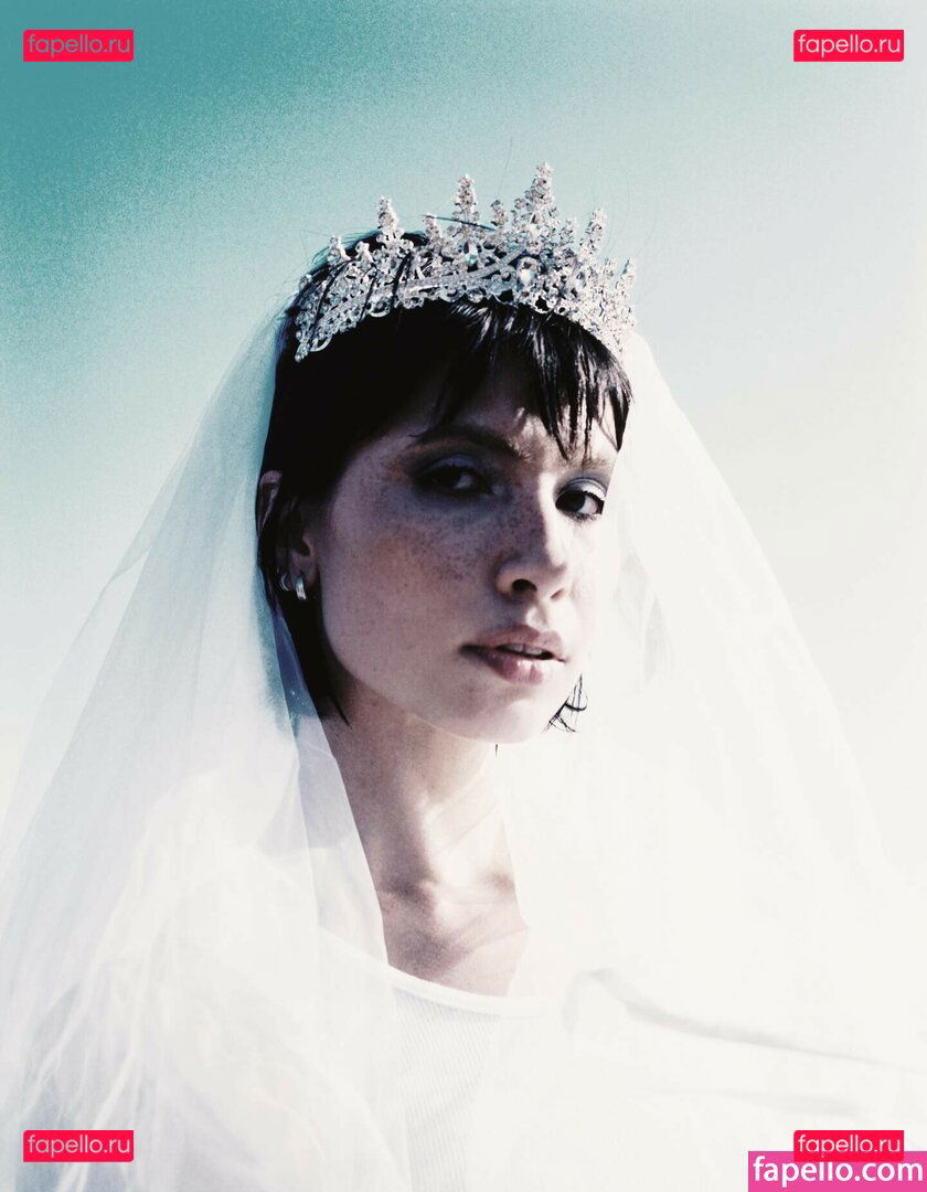 Bente Violet / bentevviolet / justviolet Onlyfans Photo Gallery 