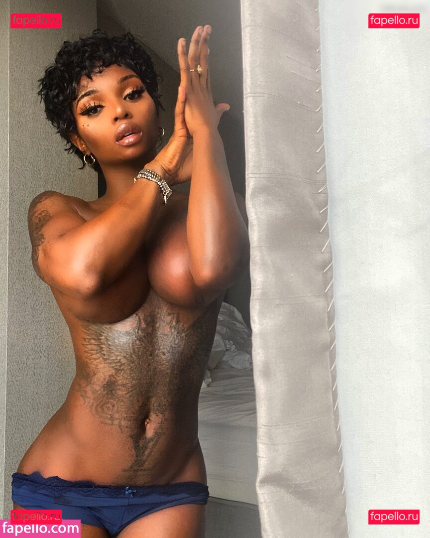 ts_bronx Nude Onlyfans Photo 18