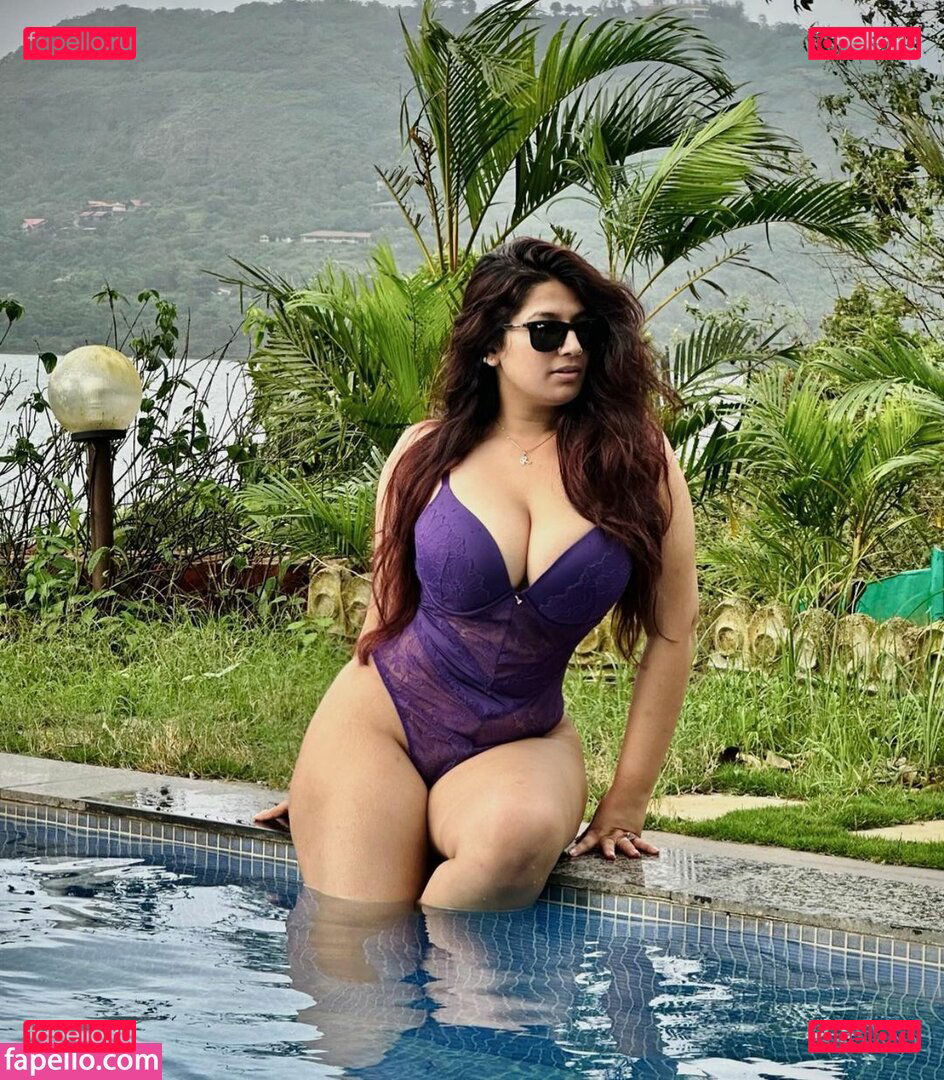 Rasha Kirmani / Rasha_Kirmani Onlyfans Photo Gallery 