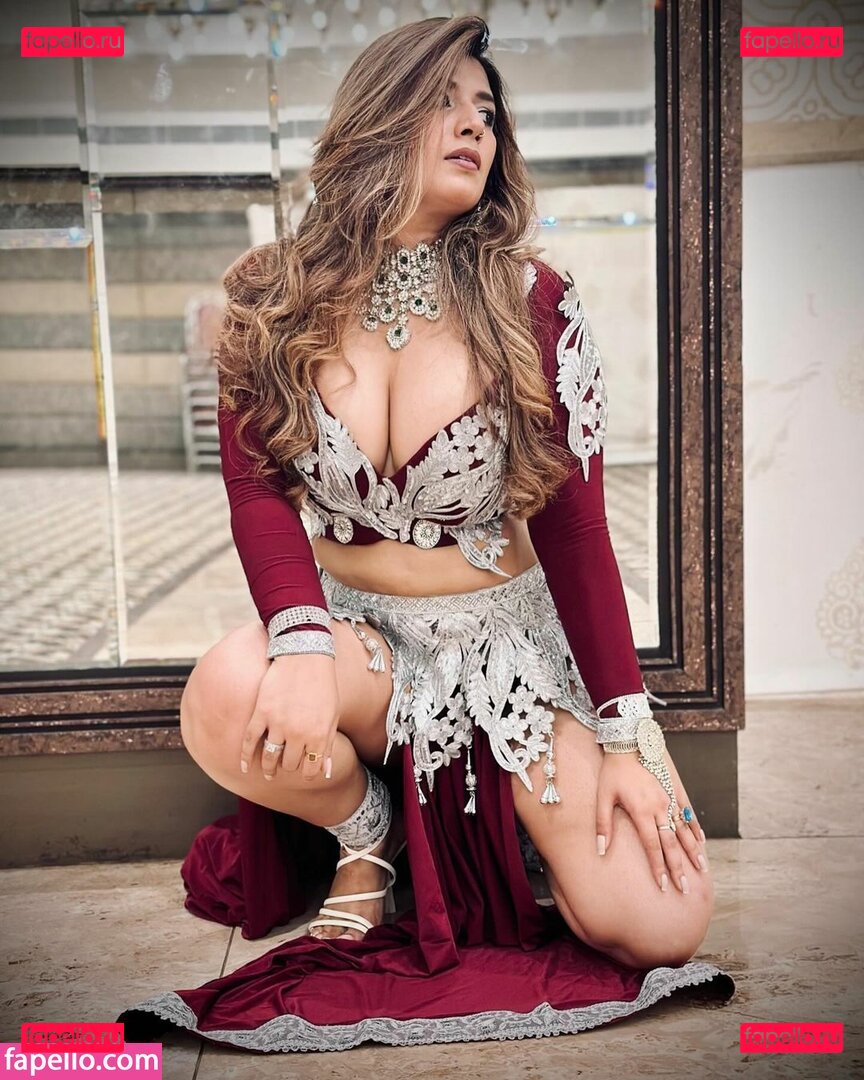 Rasha Kirmani Nude Onlyfans Photo 26