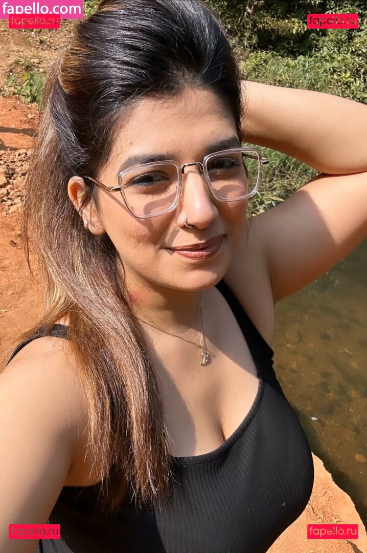 Rasha Kirmani Nude Onlyfans Photo 19