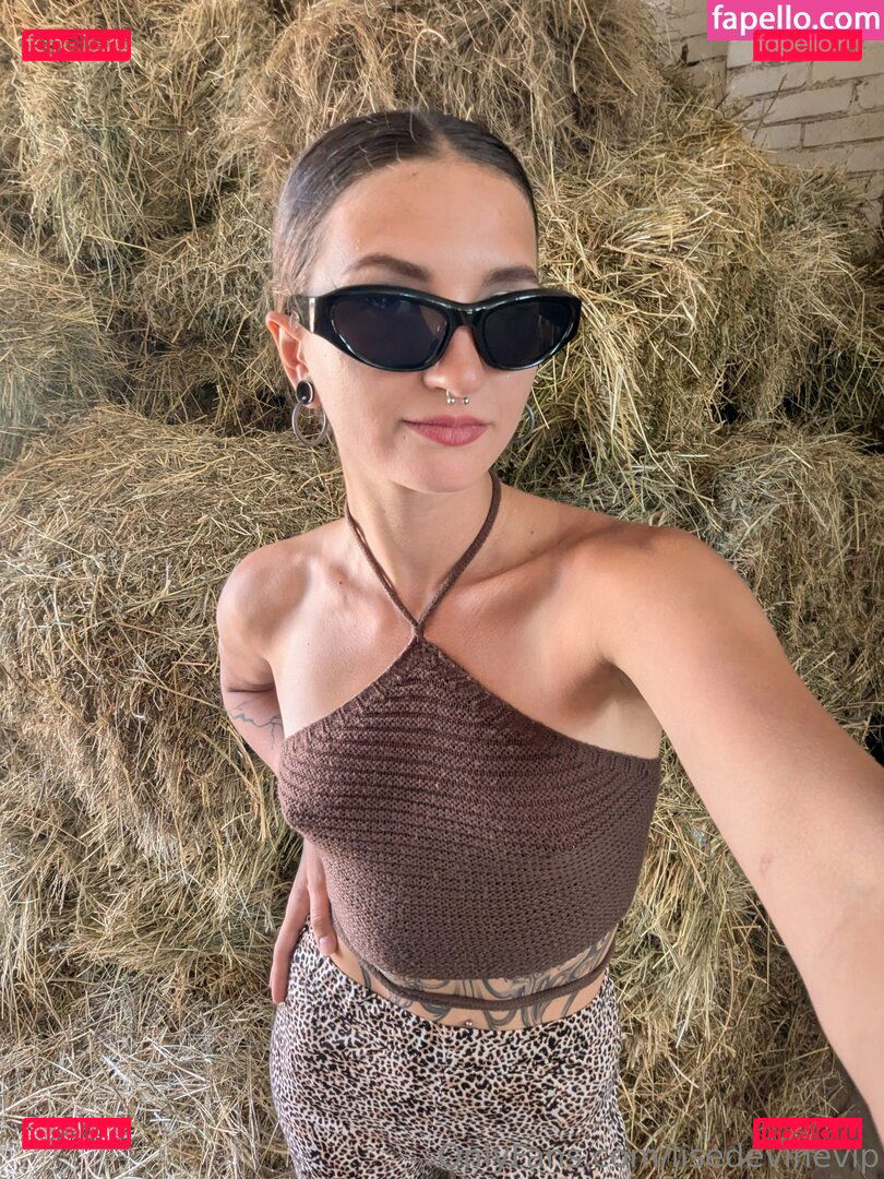 lisedevinevip / liz_devine Onlyfans Photo Gallery 