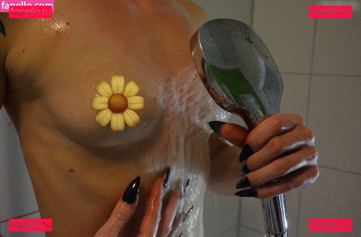 Nicole Anna Nude Onlyfans Photo 28