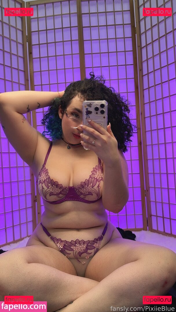 PixiieBlue / pixiieblue_ Onlyfans Photo Gallery 