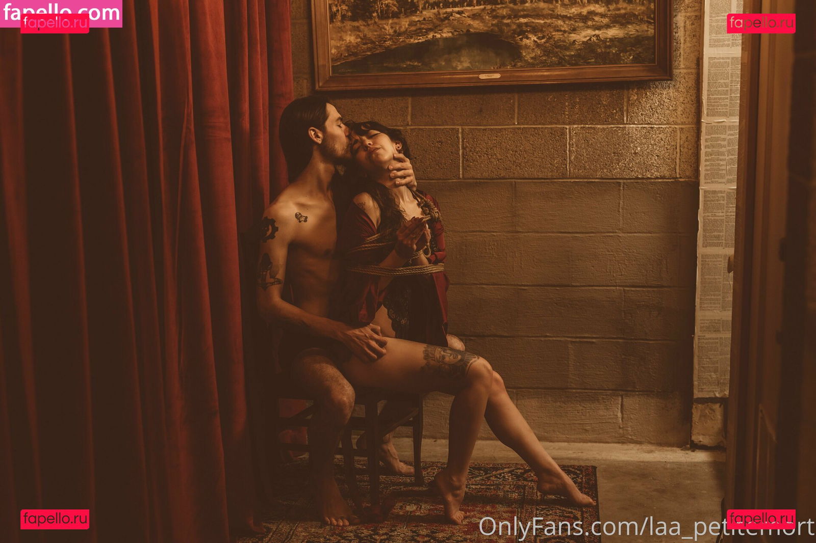 laa_petitemort Onlyfans Photo Gallery 