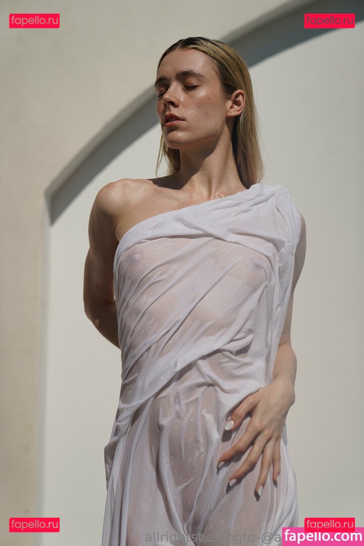 avva.ballerina / avvaballerina Onlyfans Photo Gallery 