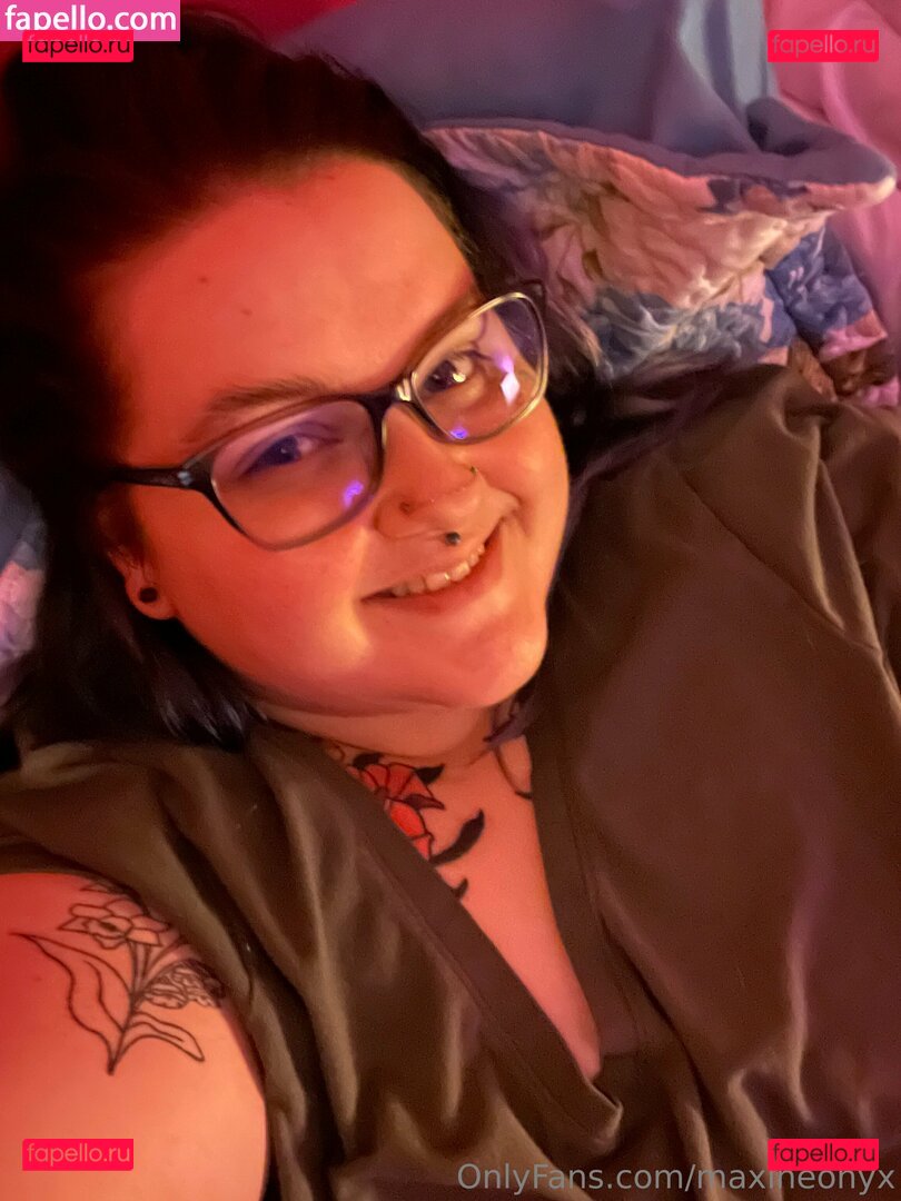 maxine_onyx Nude Onlyfans Photo 9
