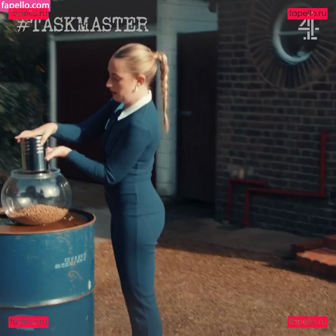 Amelia Dimoldenberg / ameliadimz Onlyfans Photo Gallery 