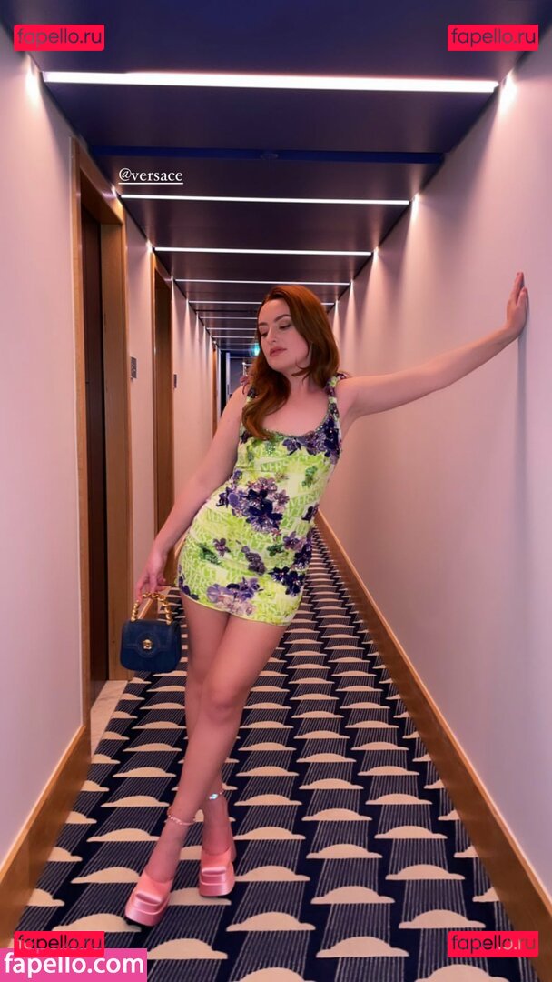 Amelia Dimoldenberg / ameliadimz Onlyfans Photo Gallery 