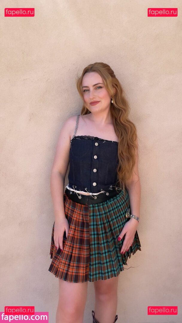 Amelia Dimoldenberg / ameliadimz Onlyfans Photo Gallery 