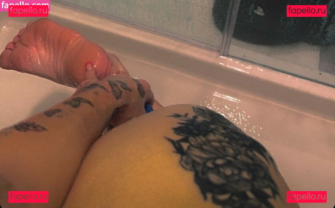 Joanie Nude Onlyfans Photo 38