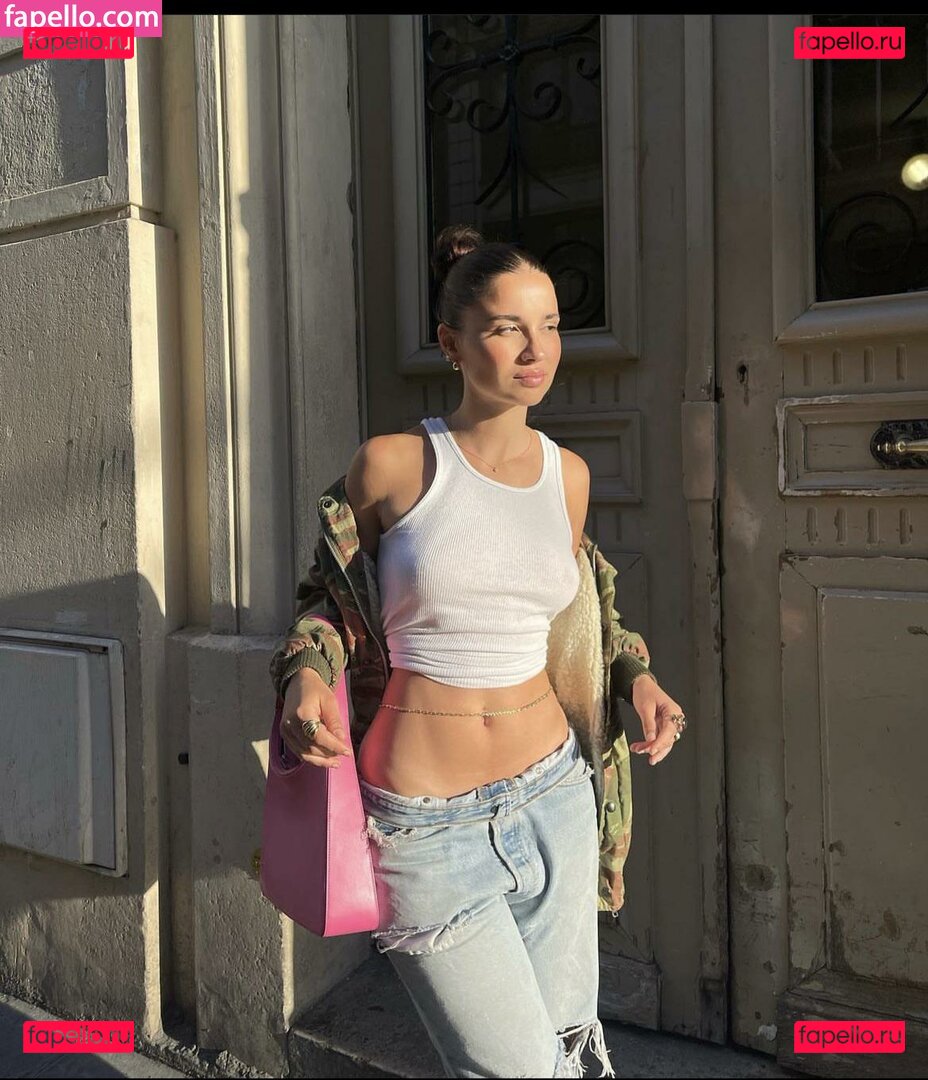 Camelia Bourbon / French Moroccan / Rastacame / rasta.queen1 Onlyfans Photo Gallery 