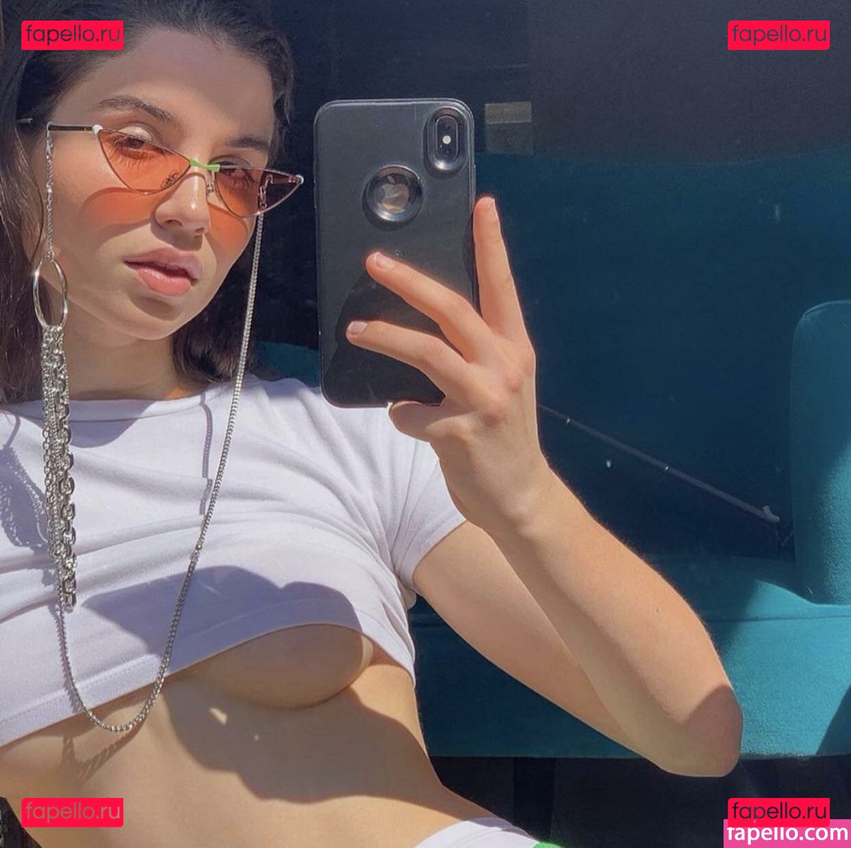 Camelia Bourbon / French Moroccan / Rastacame / rasta.queen1 Onlyfans Photo Gallery 