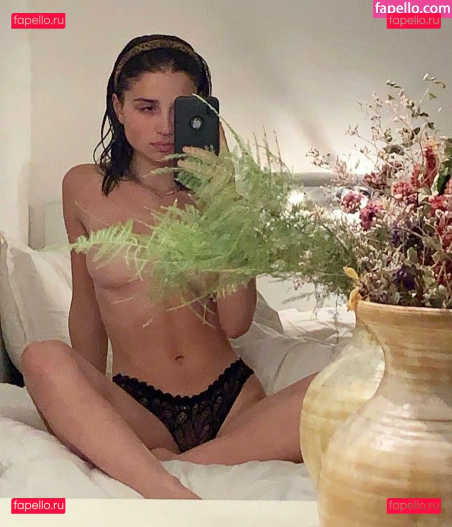 Camelia Bourbon Nude Onlyfans Photo 47