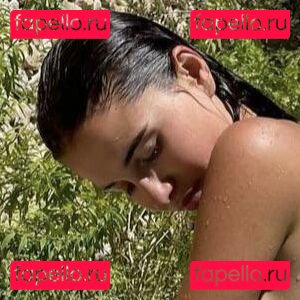 Camelia Bourbon Nude Onlyfans Photo 46