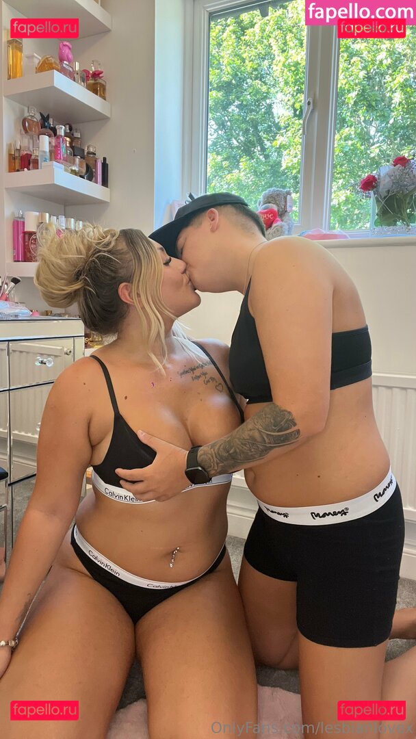 lesbianlovex Nude Onlyfans Photo 9