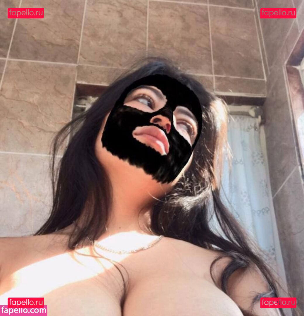 Paola Bustamante / bebaguzman06 / https: / paobg01 Onlyfans Photo Gallery 