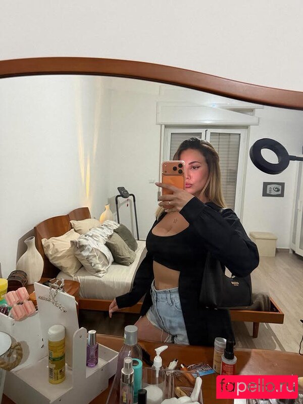 anna.silviaa Nude Onlyfans Photo 23