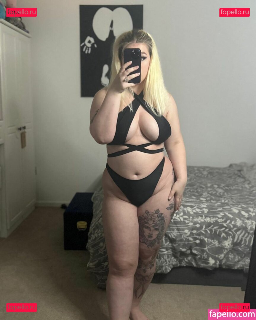 Astrid Rose Nude Onlyfans Photo 27