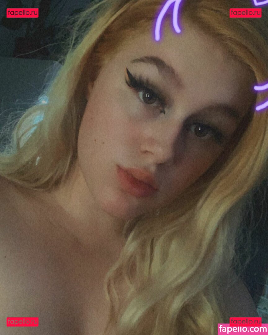 Astrid Rose Nude Onlyfans Photo 22