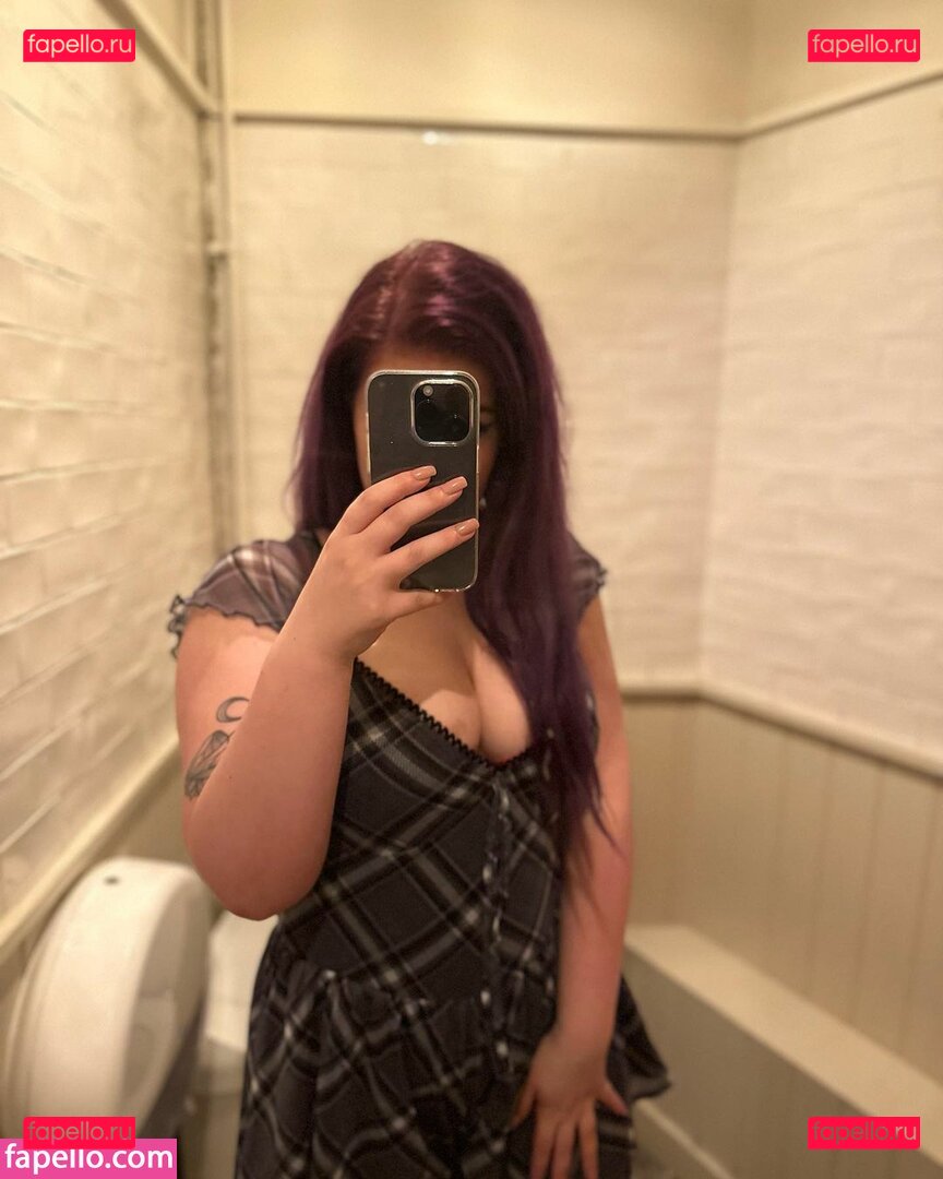 Astrid Rose Nude Onlyfans Photo 19