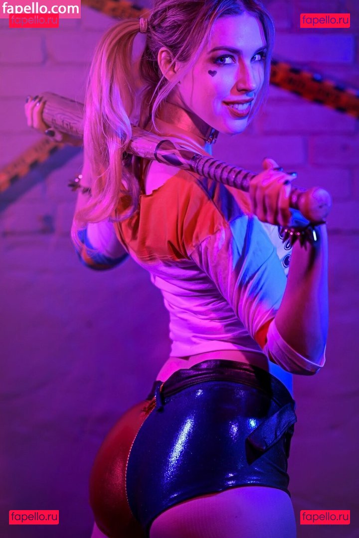 Tali Xoxo / Talixoxo / supertaunt / talimae Onlyfans Photo Gallery 