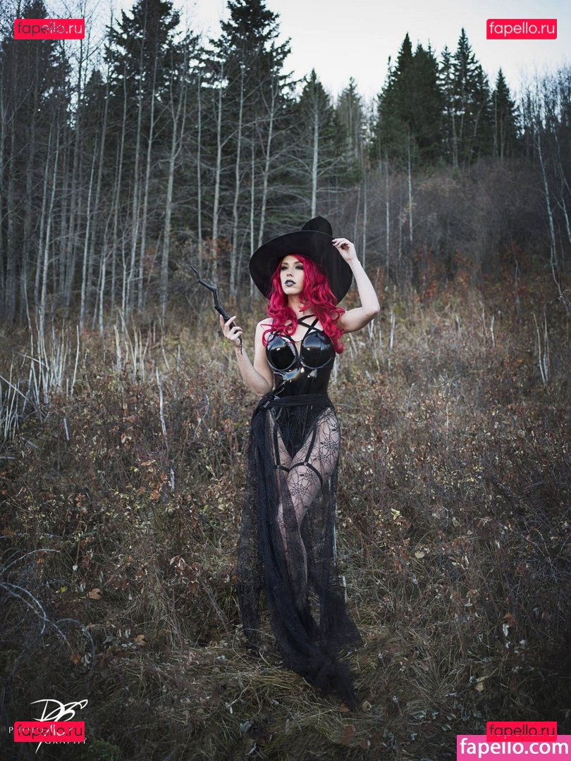 Tali Xoxo / Talixoxo / supertaunt / talimae Onlyfans Photo Gallery 