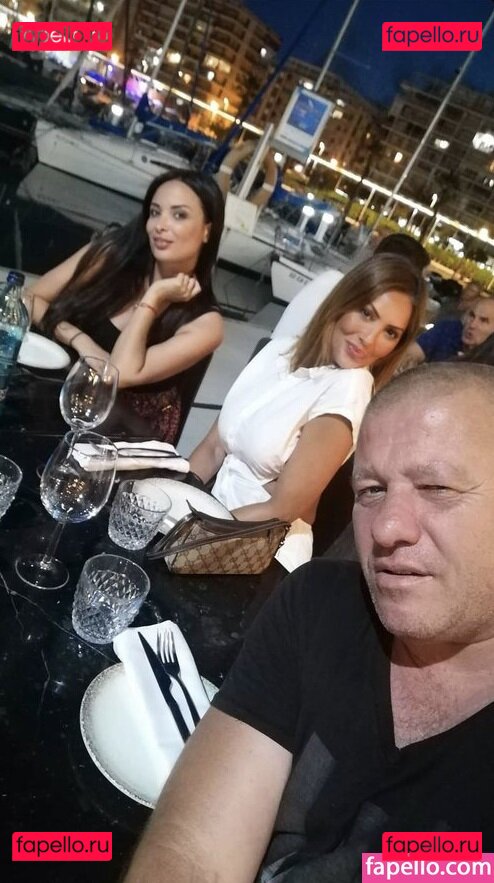 Yasmine Lafitte / Yasmineofficiel / yasminelaffite / yasminelafitteofficial Onlyfans Photo Gallery 