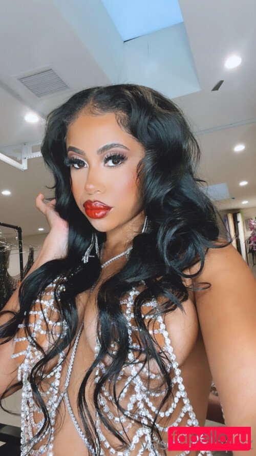 Yasmine Lafitte / Yasmineofficiel / yasminelaffite / yasminelafitteofficial Onlyfans Photo Gallery 