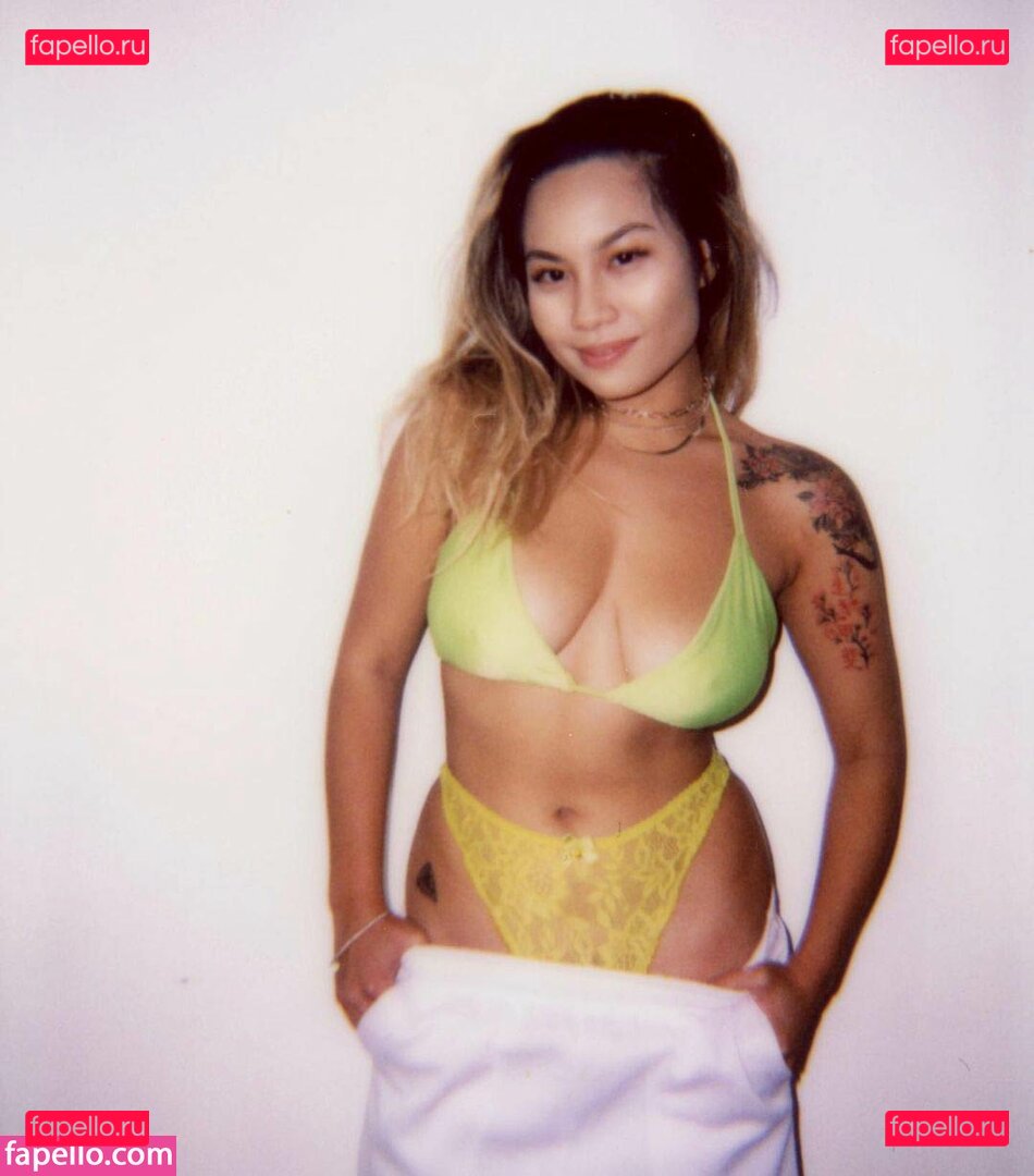 Victoria Kuang / killakuang / mscambootya / victoriakuang / vixenviccy Onlyfans Photo Gallery 