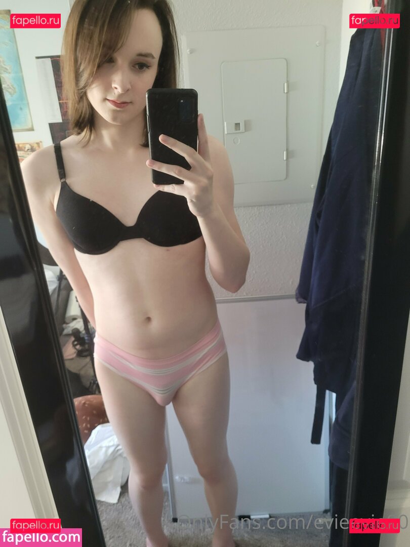 Evie Andrews Nude Onlyfans Photo 28