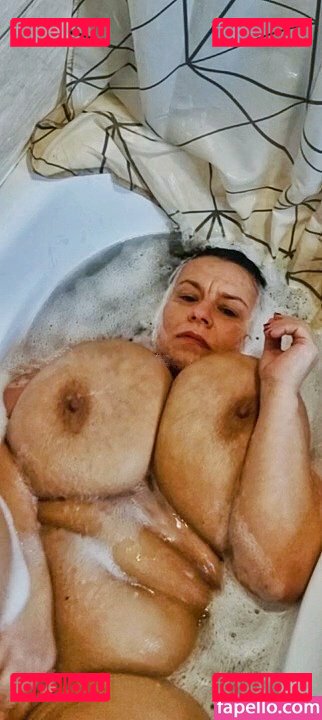 Aneta Buena Nude Onlyfans Photo 33