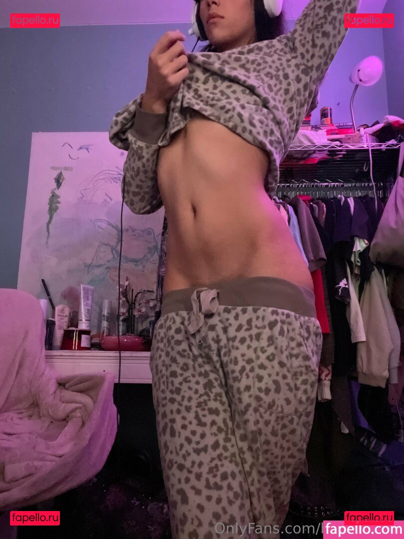 boywifeluci Nude Onlyfans Photo 28