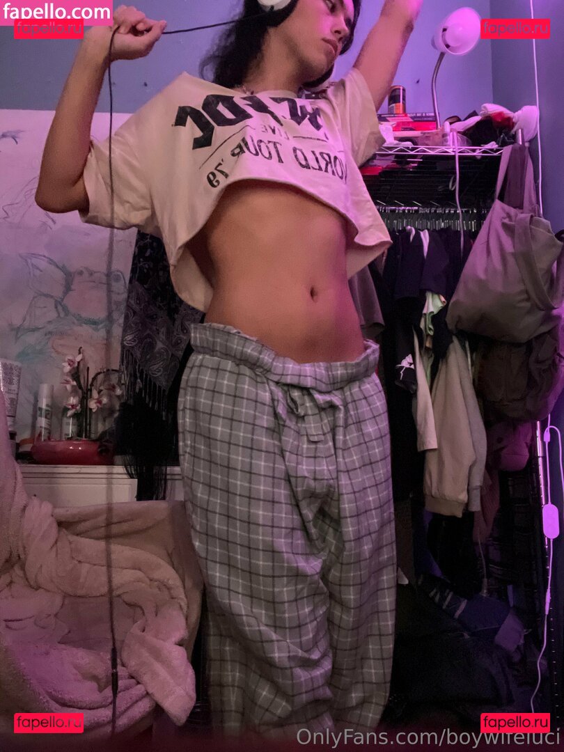 boywifeluci Nude Onlyfans Photo 27