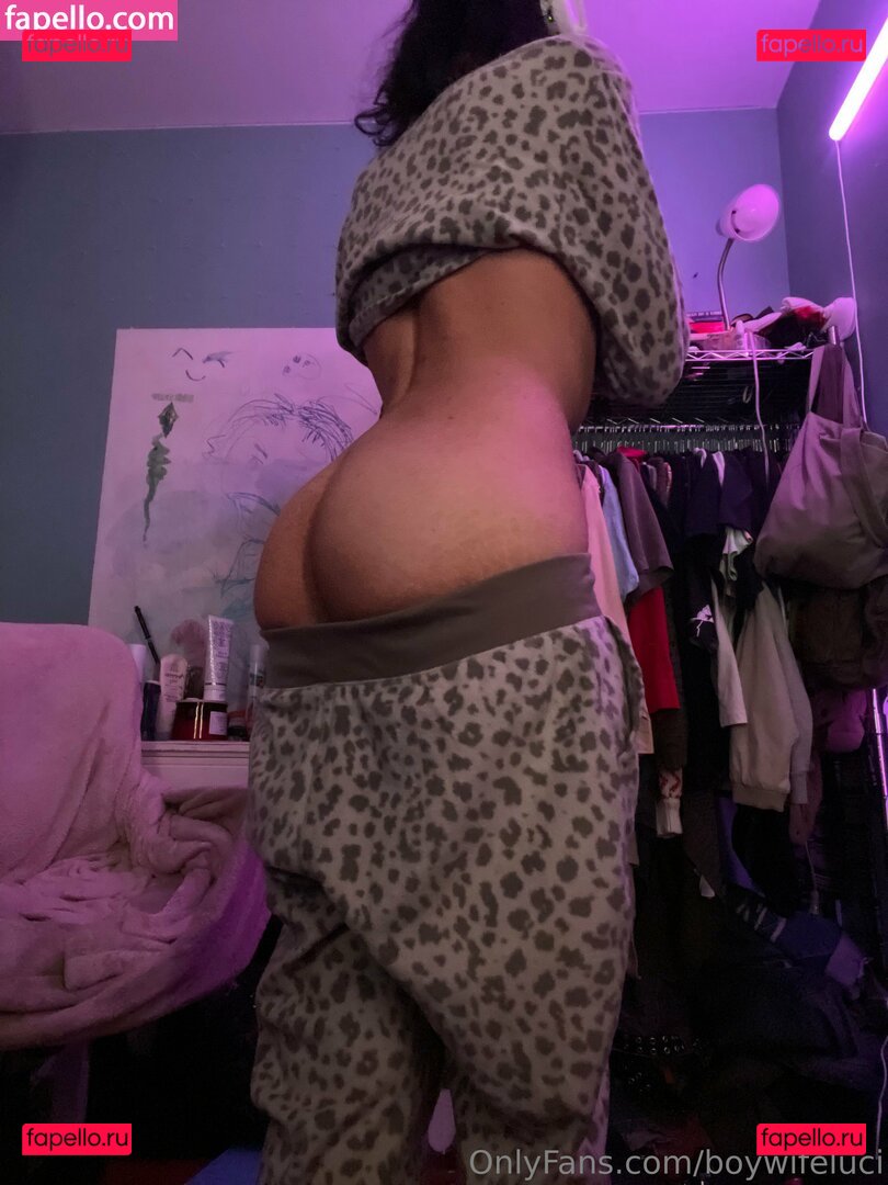 boywifeluci Nude Onlyfans Photo 26