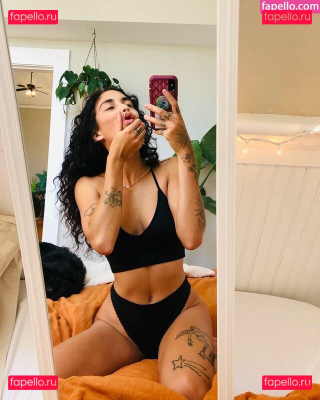 Indigo De Souza Nude Onlyfans Photo 41