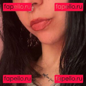 itsyouraria Onlyfans Photo Gallery 