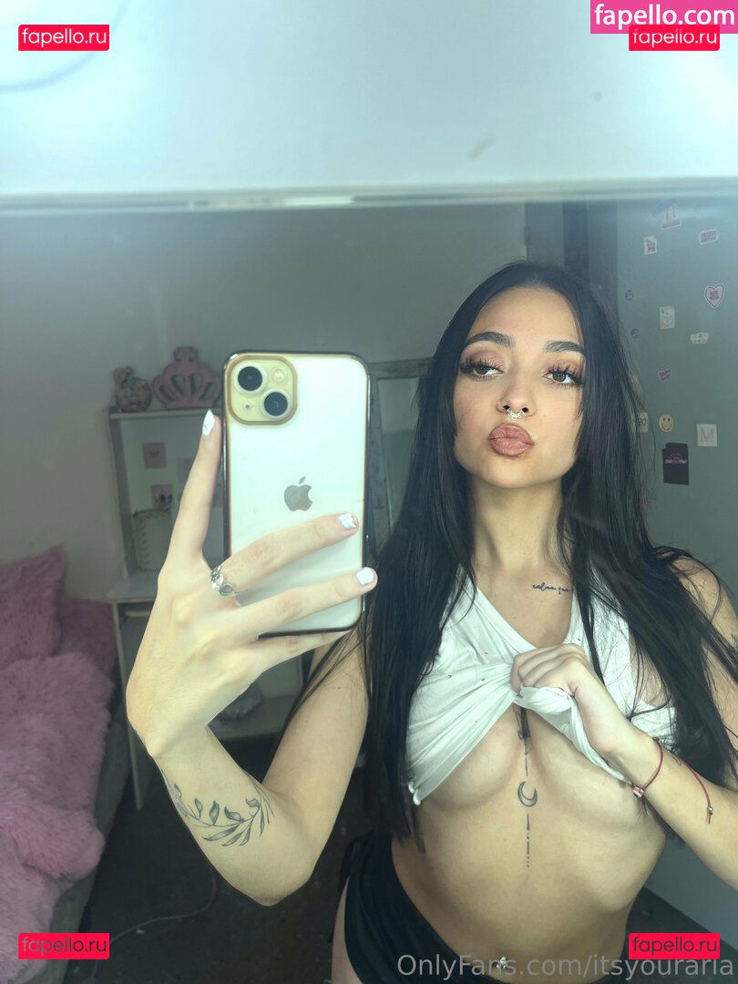 itsyouraria Onlyfans Photo Gallery 