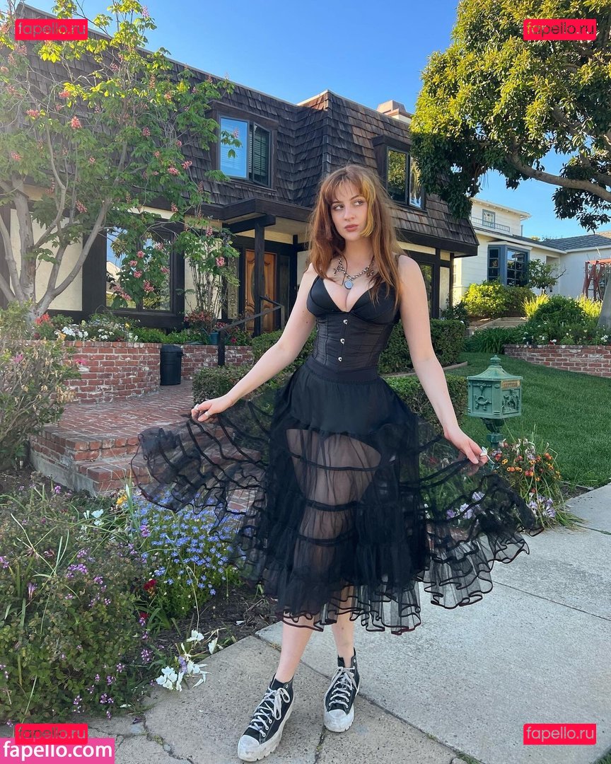 Illumitati / Tati Bruening / illumitatiana / taticabral13 Onlyfans Photo Gallery 