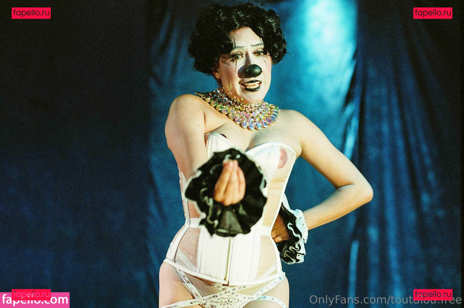 tout.dlou / toutdlou.free Onlyfans Photo Gallery 