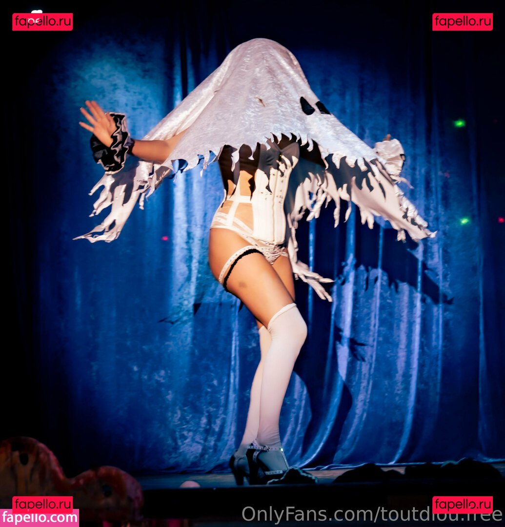 tout.dlou / toutdlou.free Onlyfans Photo Gallery 