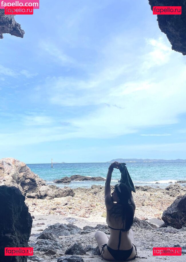 Mika / Niparat Konyai / mikahoney / mikanaka9999 / mikapok99 Onlyfans Photo Gallery 