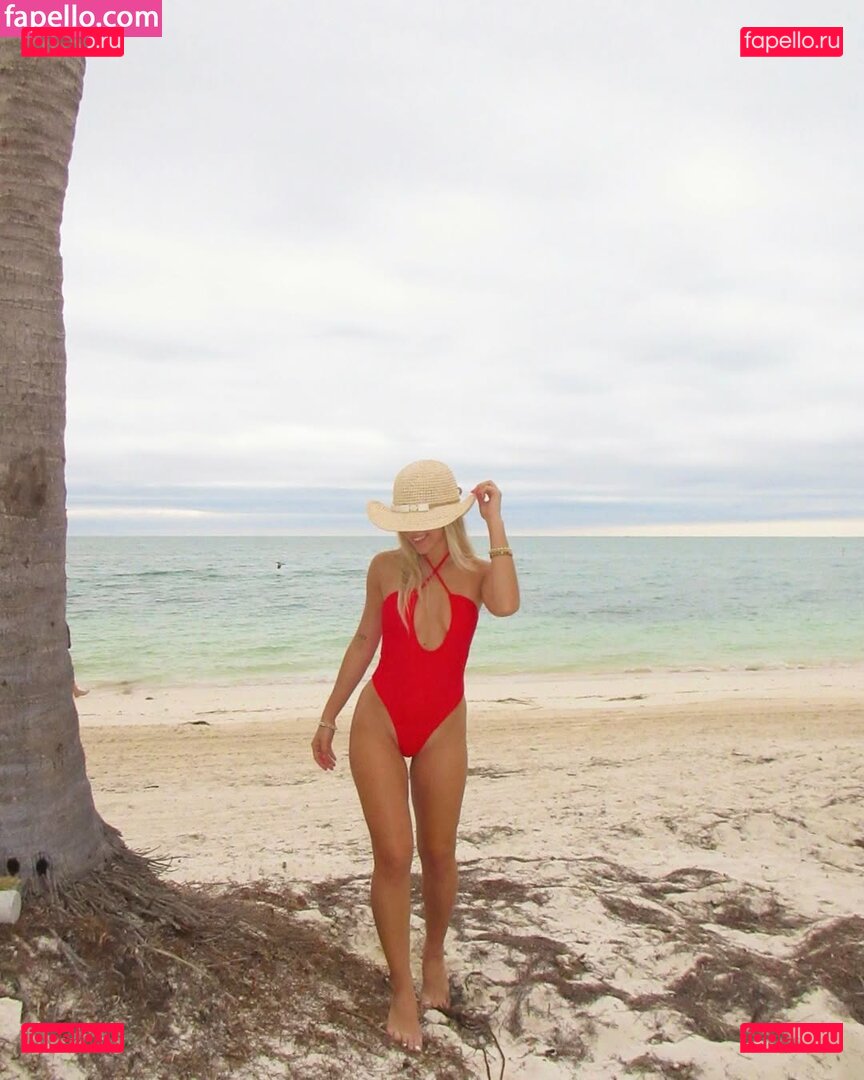 Hannah Lutz / hanna.lux / hannah.lutz / nothannahlutz Onlyfans Photo Gallery 