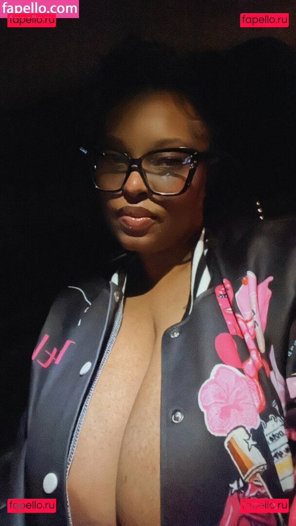 LvMilli / lv_milli_ Onlyfans Photo Gallery 