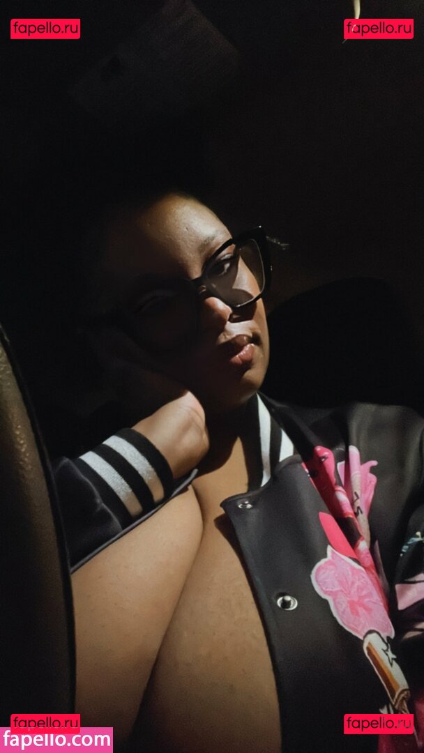 LvMilli / lv_milli_ Onlyfans Photo Gallery 