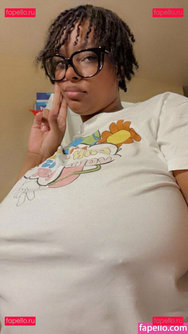 LvMilli / lv_milli_ Onlyfans Photo Gallery 