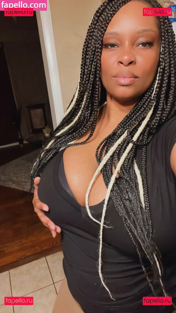 LvMilli / lv_milli_ Onlyfans Photo Gallery 